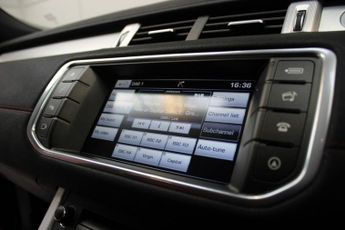 LAND ROVER RANGE ROVER EVOQUE 2.0 TD4 HSE Dynamic SUV 5dr Diesel Auto 4WD Euro 6 (stop/start) 