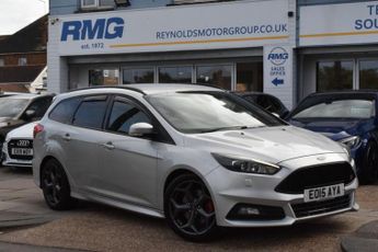 Ford Focus 2.0T EcoBoost ST-3 Estate 5dr Petrol Manual Euro 6 (s/s) (250 ps