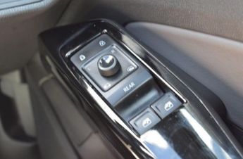 VOLKSWAGEN ID4 ID4 181 Pro Performance 77kWh Life SUV 5dr Electric Auto (204 ps