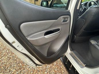 MITSUBISHI L200 2.4 DI-D DC Barbarian Pickup Double Cab 4dr Diesel Auto 4WD Euro