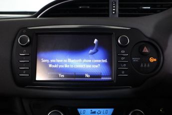 TOYOTA YARIS 1.5 VVT-h Icon Tech E-CVT Euro 6 (s/s) 5dr