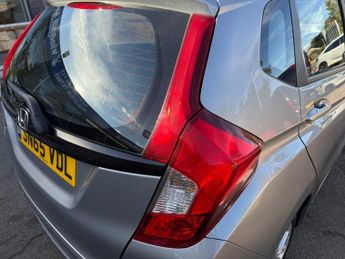 HONDA JAZZ 1.3 i-VTEC SE Navi Hatchback 5dr Petrol CVT Euro 6 (s/s) (102 ps