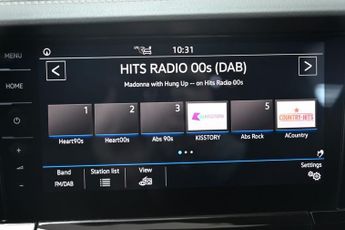 VOLKSWAGEN TOUAREG 3.0 TDI V6 R-Line SUV 5dr Diesel Tiptronic 4Motion Euro 6 (s/s) 