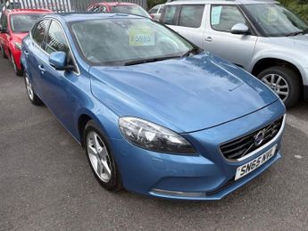 Volvo V40 2.0 T2 SE Hatchback 5dr Petrol Manual Euro 6 (s/s) (122 ps)