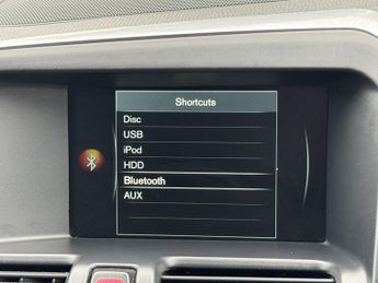 VOLVO XC60 2.4 D4 R-Design Lux Nav SUV 5dr Diesel Auto AWD Euro 6 (s/s) (19