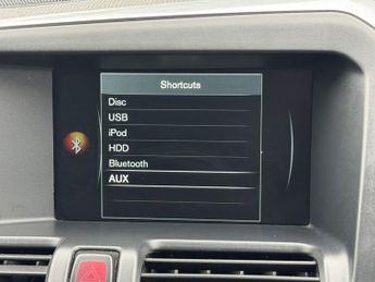 VOLVO XC60 2.4 D4 R-Design Lux Nav SUV 5dr Diesel Auto AWD Euro 6 (s/s) (19
