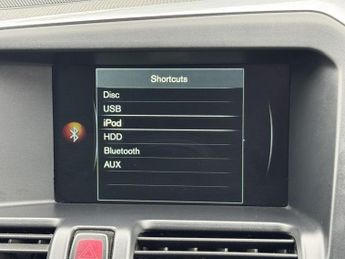 VOLVO XC60 2.4 D4 R-Design Lux Nav SUV 5dr Diesel Auto AWD Euro 6 (s/s) (19