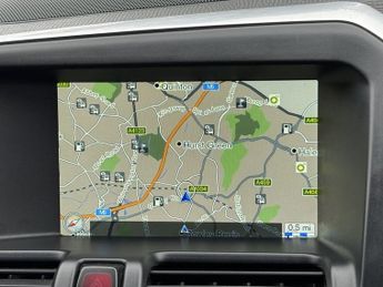 VOLVO XC60 2.4 D4 R-Design Lux Nav SUV 5dr Diesel Auto AWD Euro 6 (s/s) (19