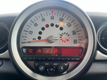 MINI HATCH 1.6 One Hatchback 3dr Petrol Steptronic Euro 5 (98 ps)