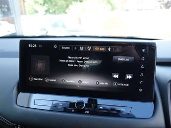 NISSAN QASHQAI 1.3 DIG-T MHEV N-Connecta SUV 5dr Petrol Hybrid XTRON Euro 6 (s/