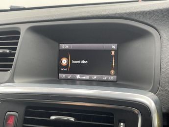 VOLVO V60 2.0 D2 R-Design Estate 5dr Diesel Auto Euro 6 (s/s) (120 ps)