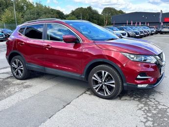 Nissan Qashqai 1.3 DIG-T N-CONNECTA 140 BHP + SAT NAV + GLASS SUNROOF