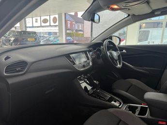 VAUXHALL GRANDLAND X 2.0 Turbo D BlueInjection Sport Nav SUV 5dr Diesel Auto Euro 6 (