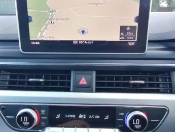 AUDI A4 AVANT 2.0 TDI ultra Sport Estate 5dr Diesel S Tronic Euro 6 (s/s) (190