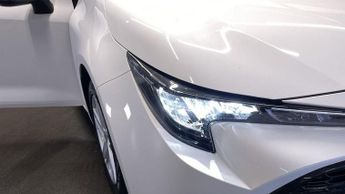 TOYOTA COROLLA 2.0 VVT-h GPF Icon Hatchback 5dr Petrol Hybrid CVT Euro 6 (s/s) 