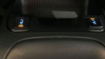 TOYOTA COROLLA 2.0 VVT-h GPF Icon Hatchback 5dr Petrol Hybrid CVT Euro 6 (s/s) 