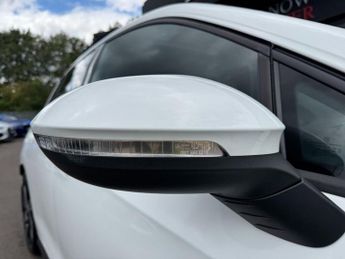 VOLKSWAGEN GOLF 2.0 TDI GTD Hatchback 5dr Diesel DSG Euro 6 (s/s) (200 ps) * HUG