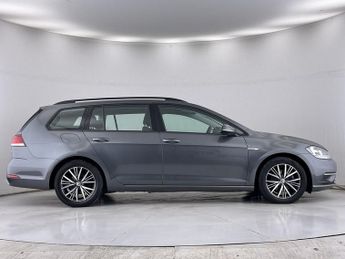 VOLKSWAGEN GOLF 1.5 TSI EVO BlueMotion Tech SE Nav Estate 5dr Petrol DSG Euro 6 