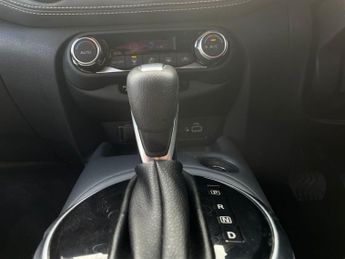 NISSAN JUKE 1.0 DIG-T N-Connecta SUV 5dr Petrol DCT Auto Euro 6 (s/s) (114 p