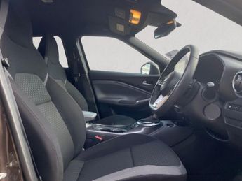 NISSAN JUKE 1.0 DIG-T N-Connecta SUV 5dr Petrol DCT Auto Euro 6 (s/s) (114 p