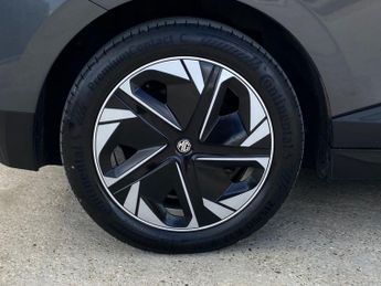 MG Mg4 64kWh Trophy Long Range Hatchback 5dr Electric Auto (203 ps)