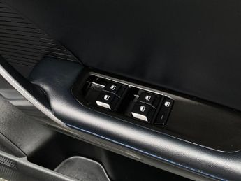 MG Mg4 64kWh Trophy Long Range Hatchback 5dr Electric Auto (203 ps)