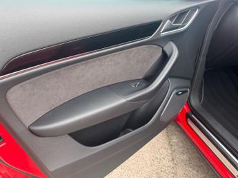 AUDI Q3 2.0 TFSI Black Edition SUV 5dr Petrol S Tronic quattro Euro 6 (s