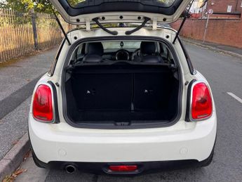 MINI HATCH 1.5 Cooper Hatchback 3dr Petrol Auto Euro 6 (s/s) (136 ps)