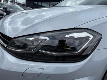 VOLKSWAGEN GOLF 2.0 TSI R Hatchback 5dr Petrol DSG 4Motion Euro 6 (s/s) (300 ps)