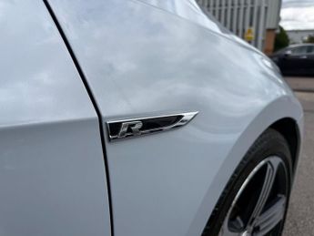 VOLKSWAGEN GOLF 2.0 TSI R Hatchback 5dr Petrol DSG 4Motion Euro 6 (s/s) (300 ps)