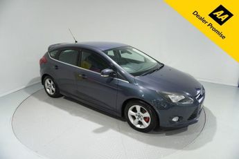 Ford Focus 1.6 TDCi Zetec Navigator Hatchback 5dr Diesel Manual Euro 5 (s/s