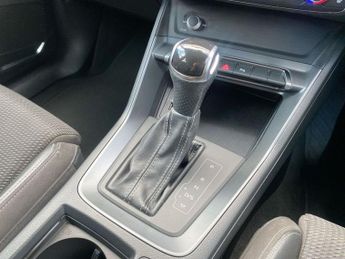 AUDI Q3 1.5 TFSI CoD 35 S line SUV 5dr Petrol S Tronic Euro 6 (s/s) (150