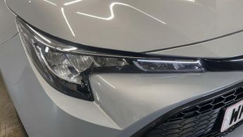 TOYOTA COROLLA 1.8 VVT-h GPF Icon Hatchback 5dr Petrol Hybrid CVT Euro 6 (s/s) 