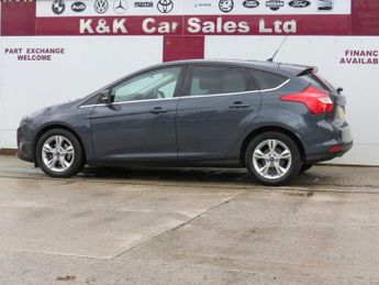 FORD FOCUS 1.6 Zetec Hatchback 5dr Petrol Powershift Euro 5 (125 ps)