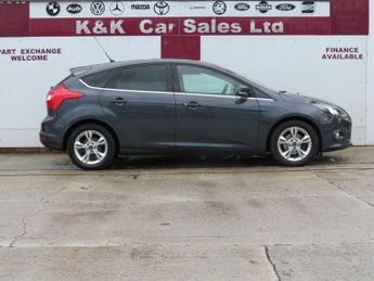 FORD FOCUS 1.6 Zetec Hatchback 5dr Petrol Powershift Euro 5 (125 ps)