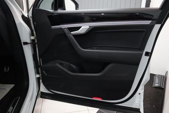 VOLKSWAGEN TOUAREG 3.0 TDI V6 R-Line SUV 5dr Diesel Tiptronic 4Motion Euro 6 (s/s) 