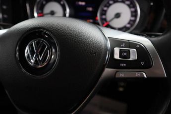 VOLKSWAGEN TOUAREG 3.0 TDI V6 R-Line SUV 5dr Diesel Tiptronic 4Motion Euro 6 (s/s) 