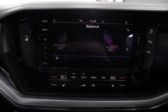 VOLKSWAGEN TOUAREG 3.0 TDI V6 R-Line SUV 5dr Diesel Tiptronic 4Motion Euro 6 (s/s) 