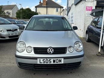 VOLKSWAGEN POLO 1.4 Twist Hatchback 5dr Petrol Automatic (182 g/km, 75 bhp)