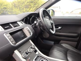 LAND ROVER RANGE ROVER EVOQUE 2.0 TD4 SE Tech SUV 5dr Diesel Auto 4WD Euro 6 (s/s) (180 ps)