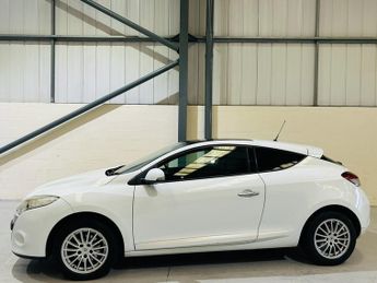 RENAULT MEGANE 1.5 dCi Dynamique Coupe 3dr Diesel Manual Euro 4 (106 ps)