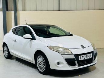 RENAULT MEGANE 1.5 dCi Dynamique Coupe 3dr Diesel Manual Euro 4 (106 ps)