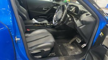 PEUGEOT E-2008 50kWh GT Line SUV 5dr Electric Auto (136 ps)