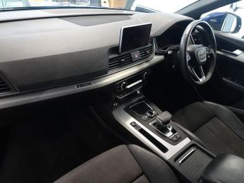 AUDI Q5 2.0 TFSI 45 S line SUV 5dr Petrol S Tronic quattro Euro 6 (s/s) 