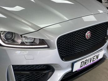 JAGUAR F-PACE 2.0 D180 R-Sport SUV 5dr Diesel Auto AWD Euro 6 (s/s) (180 ps)