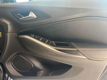 VAUXHALL GRANDLAND X 1.5 Turbo D BlueInjection Sport Nav SUV 5dr Diesel Manual Euro 6
