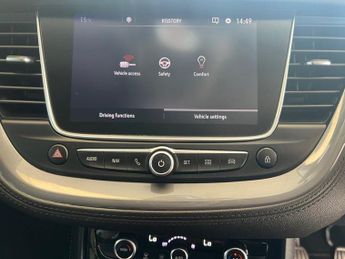 VAUXHALL GRANDLAND X 1.5 Turbo D BlueInjection Sport Nav SUV 5dr Diesel Manual Euro 6