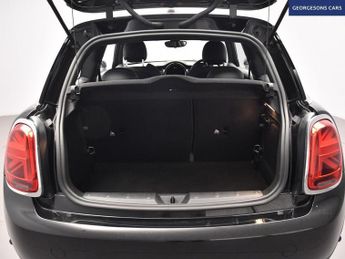MINI Electric Hatch Cooper SE 32.6kWh Level 2 Hatchback 3dr Electric Auto (184 ps)