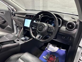 MG MG ZS 72.6kWh Trophy Long Range SUV 5dr Electric Auto (156 ps)