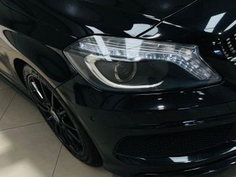 MERCEDES-BENZ A-CLASS 2.1 A220 CDI AMG Night Edition Hatchback 5dr Diesel 7G-DCT Euro 
